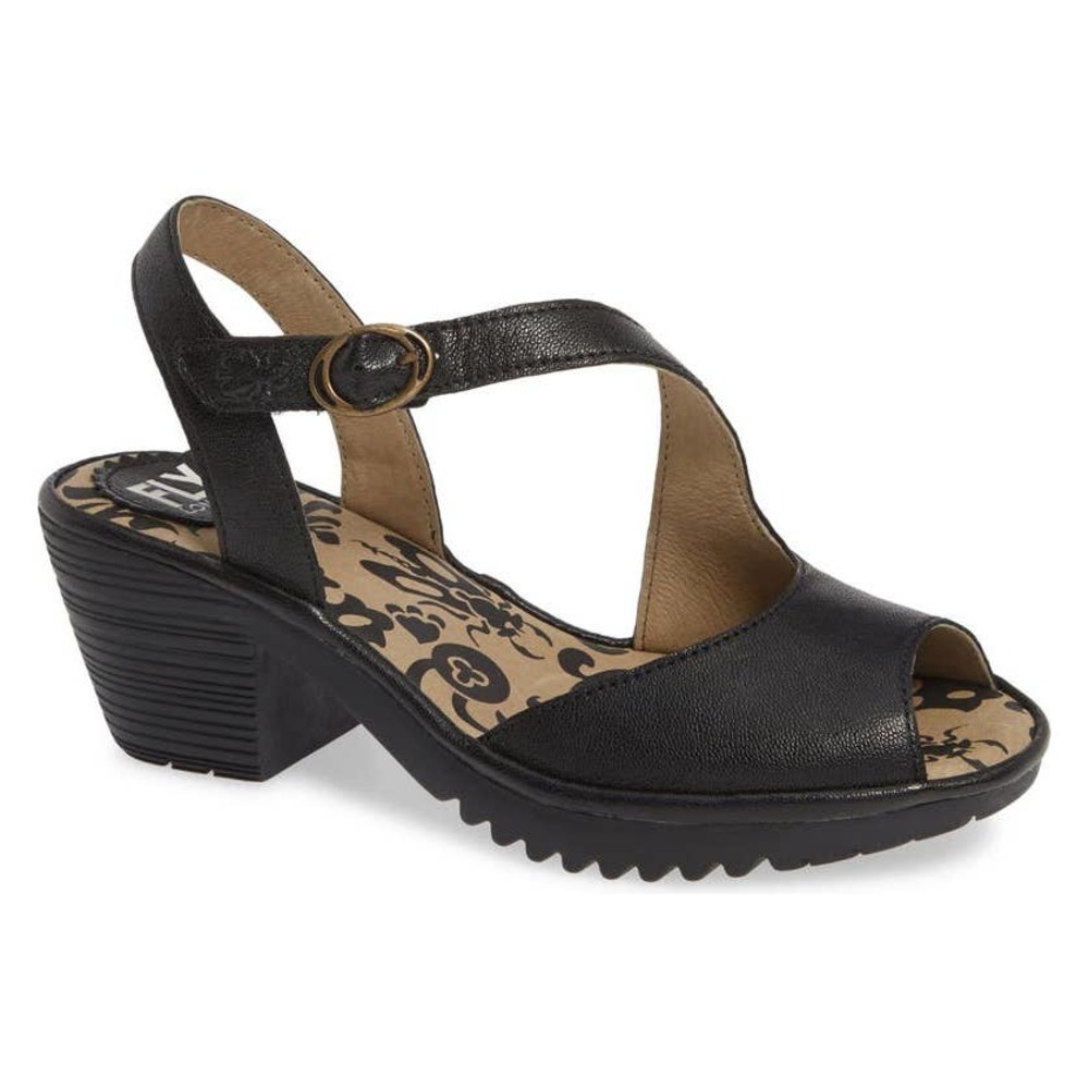 NWOT Fly London WYNO Leather Sandal